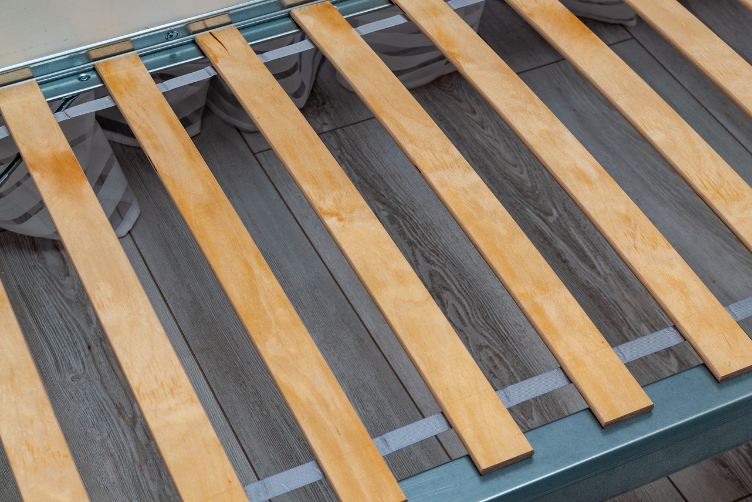 What’s The Difference Between Solid and Sprung Slats?